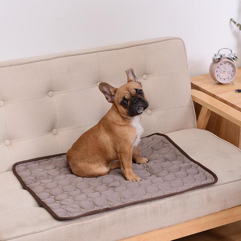 🐶🐱🐾 Cooling Pet Pad Multi‑Size – Breathable, Washable, Non‑Slip – Dog Bed, Sofa Cover, Car Seat Mat – Supports up to 80kg – 3 Colours Available