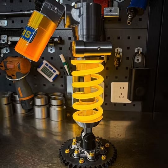 🎁Father's Day Special Sale🔥Inspired Suspension Shock Absorber Lamp - Adjustable LED Light for Gamers & Car Enthusiasts💡